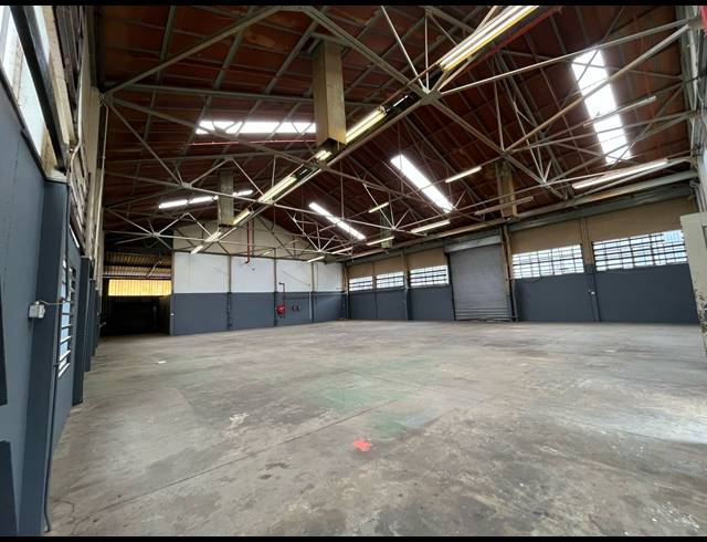 999M² WAREHOUSE TO LET IN ELANDSFONTEIN
